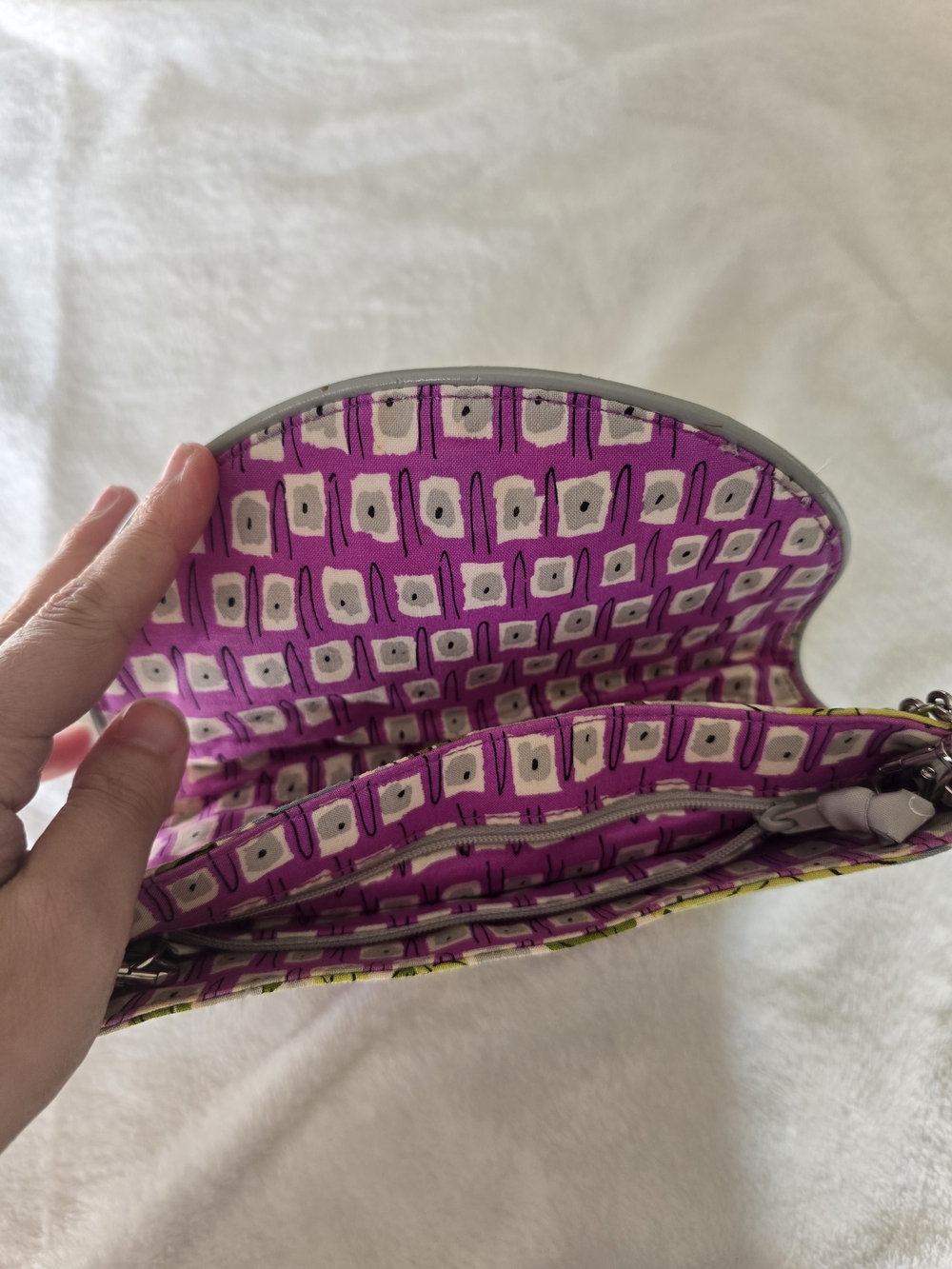 Floral Quilted Crossbody Bag in Purple and Green - Picture 5 of 6